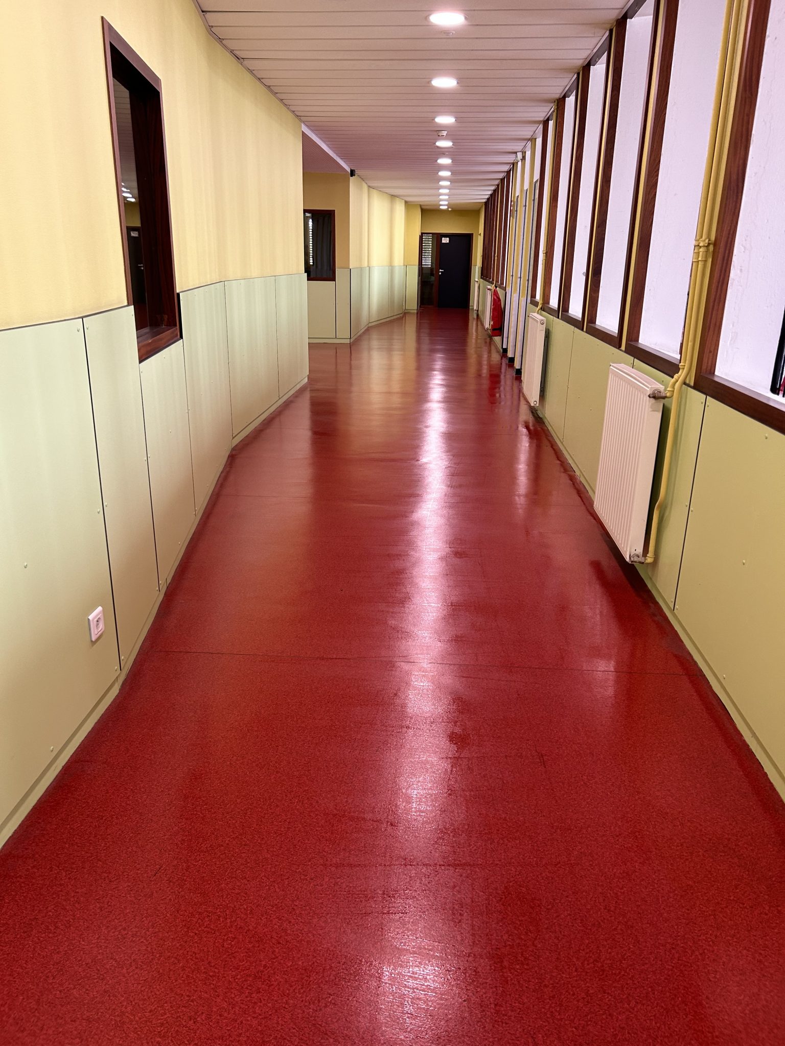 Photo 1 du college Boris Vian après le nettoyage des travaux par Purity