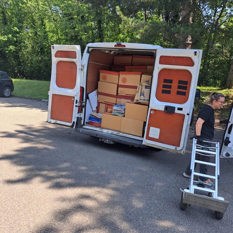 Photo 1 avant après la destruction de documents confidentiels par Purity