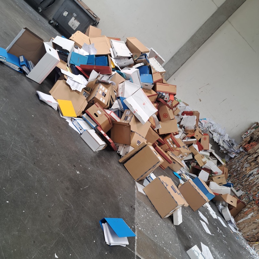 Photo 3 avant après la destruction de documents confidentiels par Purity