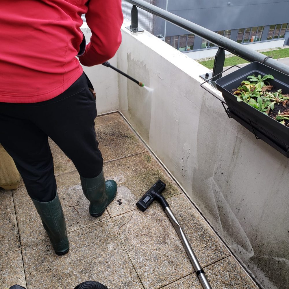 Photo 1 apres le nettoyage de la terrasse d'un particulier par Purity