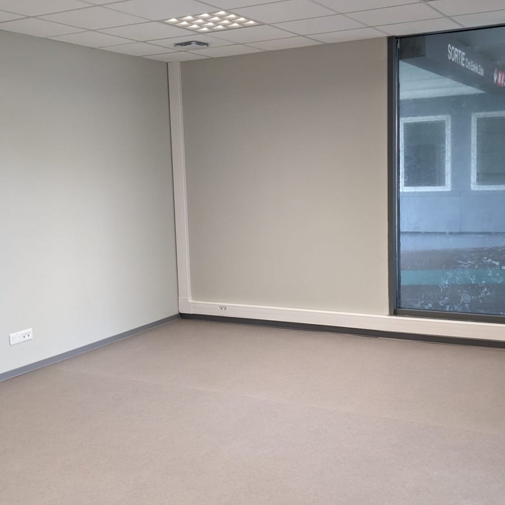 Photo 6 après le nettoyage du chantier d'un depot TCL par Purity