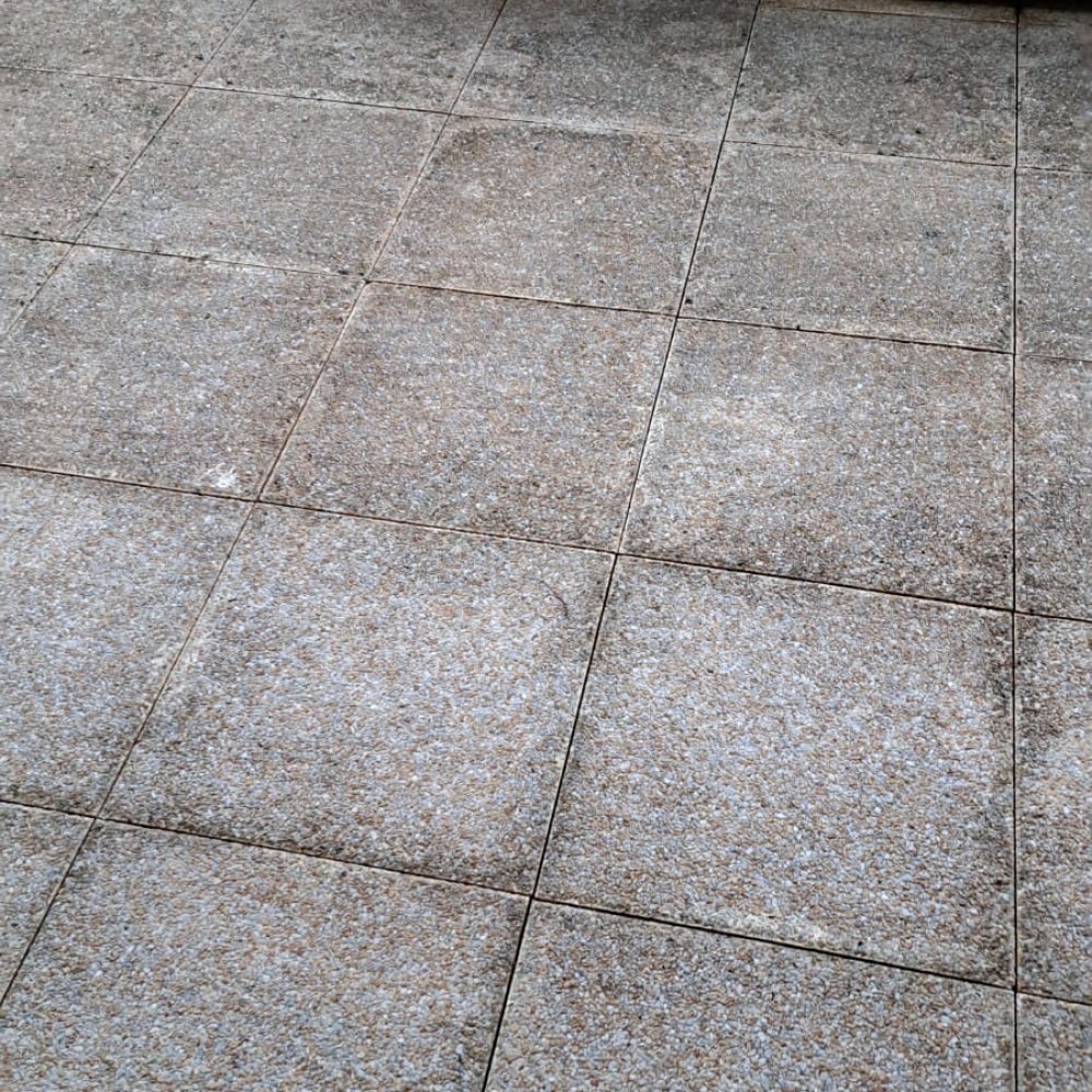 Photo 4 apres le nettoyage de la terrasse d'un particulier par Purity