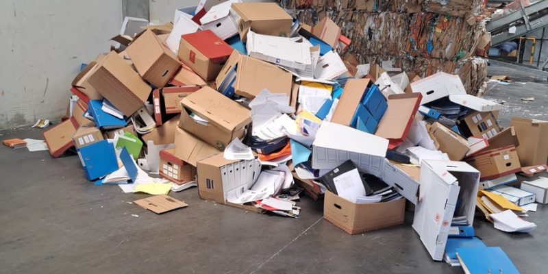 Photo 4 avant après de la destruction de documents confidentiels par Purity