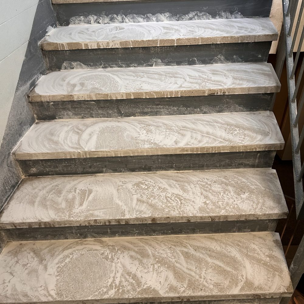 Photo-4-avant-nettoyage-escaliers-copropriete-quartier-la-duchere-lyon