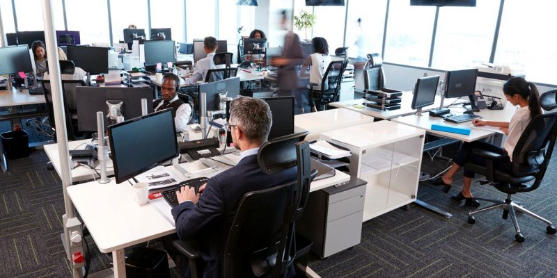 Nettoyage open space : zones oubliées et règles d'hygiène