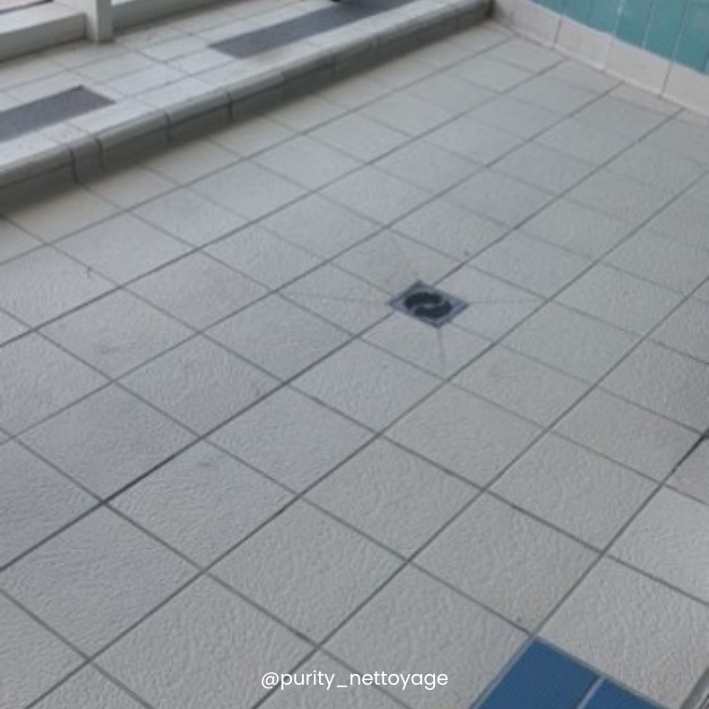 photo-1-avant-nettoyage-sols-piscine-par-purity