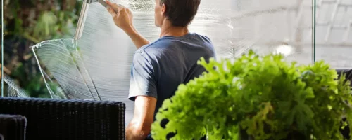 Prestation de nettoyage et lavage de vitres par Purity